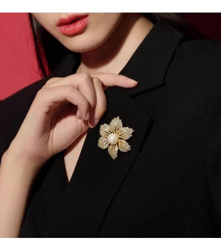 XSB289 - Luxury Diamond Flower Brooch